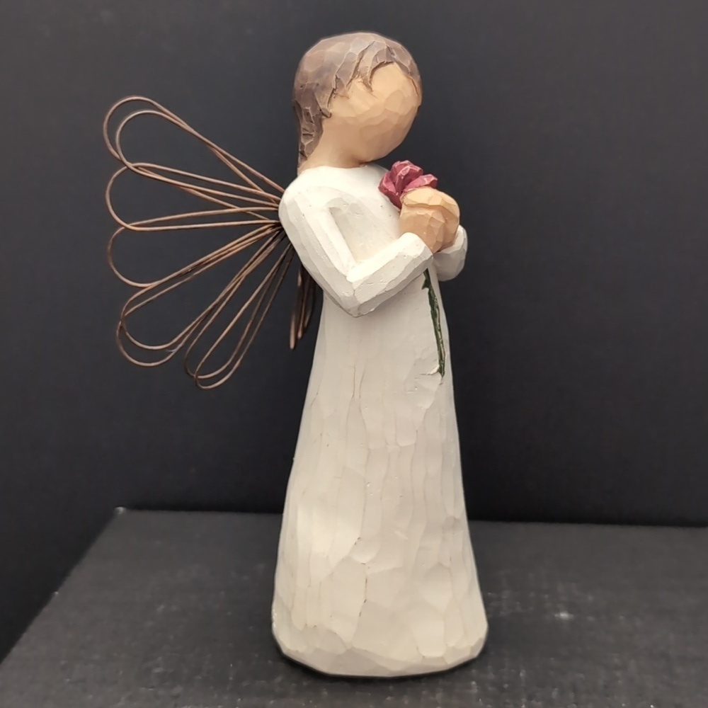 Willow Tree 2002 Loving Angel Figurine. - Picture 4 of 8